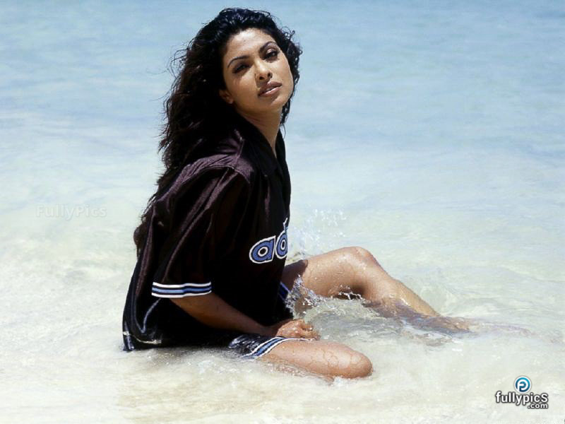 Priyanka Chopra HD Picture Gallery
