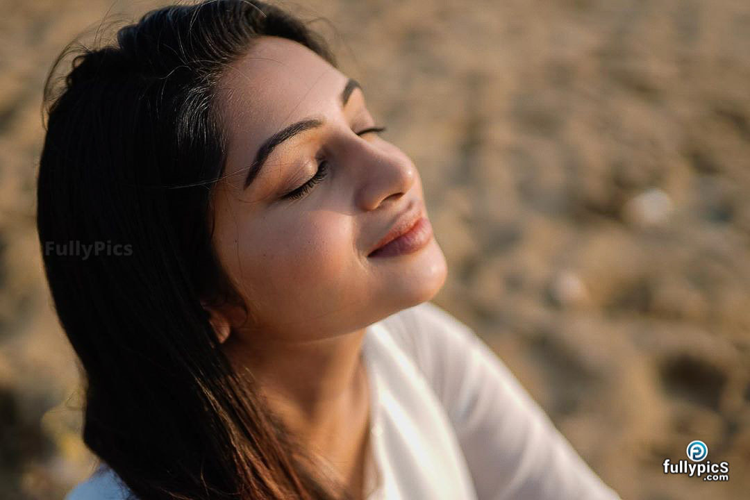 Nakshathra HD Picture Gallery